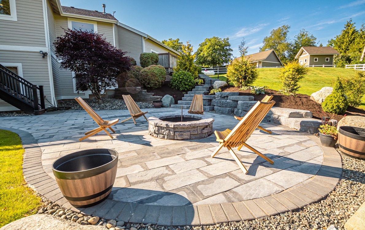 Paver Patio and hardscape fire pit